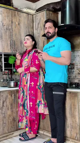 Ye sirf muje pagal e bna skti hai 😂 @Fiza Fiaz #muneebkhan #team04 #fizamuneeb #muneebkhannomi 