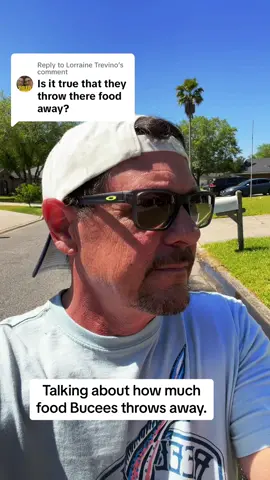 Replying to @Lorraine Trevino #bucees #foodwaste #fypシ #foryou #videos 