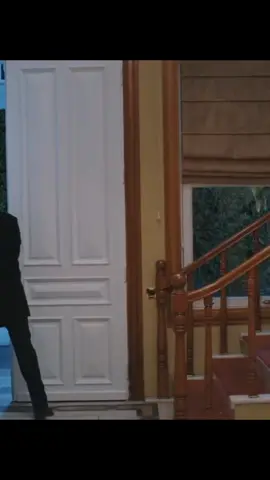 Seyran ve Ferit'in Asansörde Sıcak Anları🔥 #YalıÇapkını #seyfer❤️‍🔥 #seyrankorhan #feritkorhan #keşfet #Love #kesfet #fypシ゚viral #afrasaraçoğlu #mertramazandemir #videoöneçıkar #yalicapkinifann60 