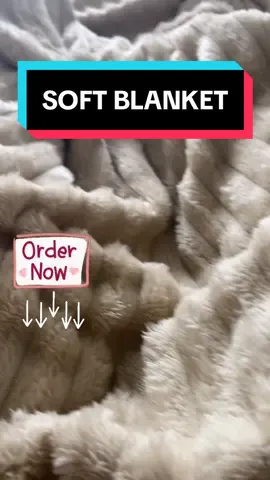 This blanket is SO SOFT and cozy! There’s plenty of colors too! #blanket #tiktokmademebuyit #cozy #tiktokshop #homedecor #tiktokspringsale #fyp 