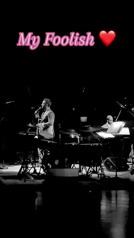 My favorite thing about playing in big halls is how magical intimate ballads sound 😍🎶🎙️🎹🎺. Shoutout to Tony Bennett/Bill Evans for this one! #bb3 #myfoolishheart #jazztok #jazztikok #jazzvocalist #jazzsinger #jazzstandard #tonybennett #billevans #doyalikejazz #jazzmusic #jazzsong #jazzcrooner #drivingcrooner 