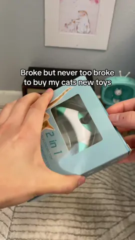 👆🏻Finally a toy my cat WILL use! LINK IN BIO ⚠️ Laser pointers should be used with caution! Cats should be rewarded by catching their treat after playtime. ⚠️ #cats #cattok #viral #tiktok #reels #shorts #subscribe #catlaser #viralvideos #viralpost  #viralreels #trend #trending #trendingreels 