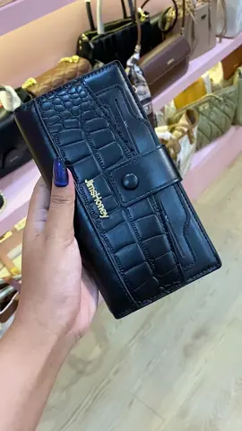 Baru lagi nih🤏🏻😭 #dompetwanita #dompetpanjang #dompetpanjangwanita #dompetcroco #dompetkartu 