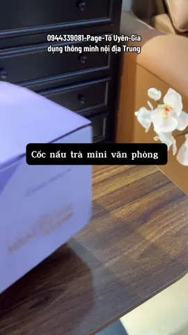 Cốc nấu trà mini nhỏ gọn dùng để pha trà, nấu trà trái cây- nấu yến- để văn phòng- rất xinh xắn , làm quà tặng cho bạn thân cũng rất ý nghĩa,dung tích 0,6L , công suất 360W,có chế độ giữ ấm 55 độ C , phù hợp giữ nóng cà phê và trà trong lúc làm việc nha!