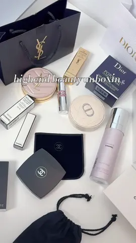first unboxing video. #chanelbeauty #diorbeauty #yslbeauty #unboxing #highendmakeup #korean #xuhuong #04 #diorbeautyunboxing #asthetic #unboxing #unboxingvideo #yslloveshine 
