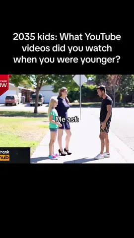 Bro was just spectating her mum 🤣🤣|| #foryou #fyp #foryoupage #fypシ゚ #kissing #prank #kissingprank #prankinvasion #unscrollable #scroll  #nostalgia #real #relatable #pov #viral #trending #xyzcba