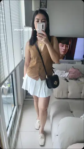 mirror selfie 🤍 #mirrorselfie #outfit #foryoupage #foryou #fyp #fashion 