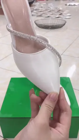 Dễ đi lại êm chân lắm các nàng ơi #phuongthaostore #giàycaogót #dép_cao_gót #giàycaogótnữ #giàycaogótnữ 