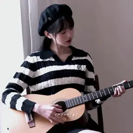 damn those attractive fingers, and hands… i apologise in advance for the person i would be the day jang wonyoung plays a guitar 🫠😩🧎🏻‍♀️ [ #ive #wonyoung #jangwonyoung #fyp #moots #xyzbca #rolarola ]