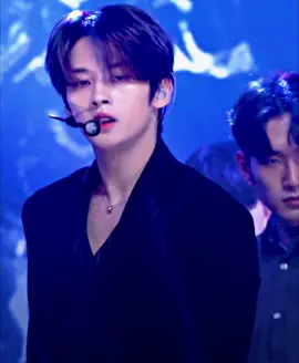 mi edicion fav hasta el momento #leeknow #leeminho #minho #straykids #jypentertainment #bias #skz #lino #danceracha #taste #aftereffects 