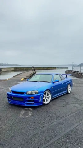 R34 sitting pretty 🤤🤤🤤  #cartok #jdmcarsoftiktok #jdmcars #nissanskyline #skylinegtr 