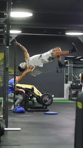 Calisthenics Dance 😱😳🕺 Human Flag Air Walk  #calisthenics ##airwalk #walk #humanflag #humanflagwalk #drapeauhumain #humanflagtraining #dance #calisthenicsworkout #workout #pourtoi #foryou #viral #viralvideo #streetworkouts #streetworkout #statics #calisthenie #cergylehaut #fitnesspark #paris #cergy #gym #Fitness #calisthenicsathlete #athlete 