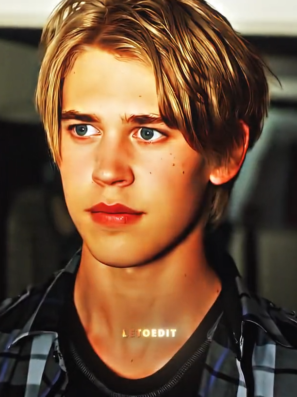 he can steal my heart anytime anywhere #austinbutler #austinbutleredit #theblingring #zackgarvey #xyzbca #fyp