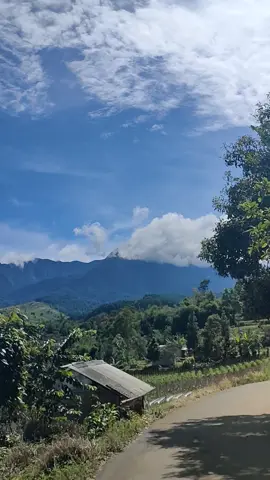 timarana Baraya,jawabartna 😊 #nina #engkang #sunda #jawabarat #fypシ゚viral #fyppppppppppppppppppppppp #alamjawabarat #reels #tiktok #urangsunda #quetessunda #tiktokreels #lagusunda #lagusundaviral #lagusundapemandangan 
