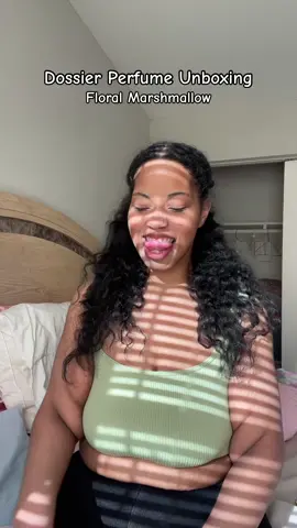 keep my package SECURE but still let me be able to get in it ! PUHLEASE😩😂😂 this smell so good I got it on right NIE yall 😂 #fyp #foryou #foryourpage #perfume #dossierperfumes #dossierpartner #perfumelover #perfumetiktok #hygiene #hygeineproducts #floralscents #floralmarshmallow #kilianlovedontbeshydupe #kilianlovedontbeshy 
