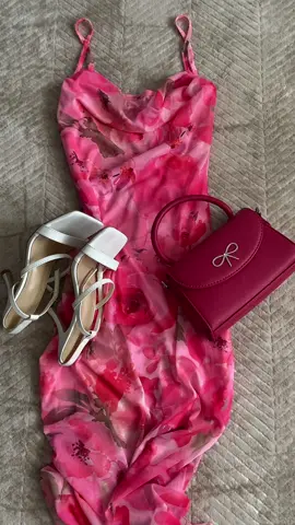 I love spring 🌷 Dress : @floerns official on amazon 🔗 on my Amazon store front  #springoutfit #springdresses #flowerdress #maxidress #springstyle #pinkoutfit 