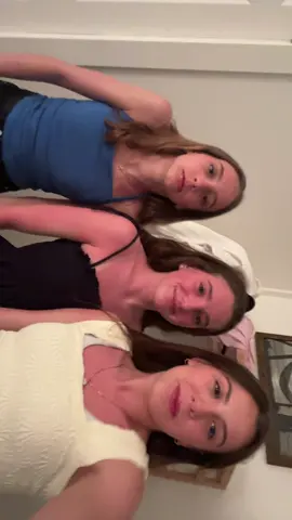 Definitely not sunburn!!!!☀️☀️☀️👙🏖️🏝️😘@addy @cocos main #springbreak#seagrove#trio#beach