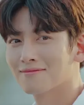 🩵 I’m melting 🩵#oppa #jichangwook #ต้องมนต์อุคจ๋า #จีชางอุค #eyecontact  #sweet #smile #moments 
