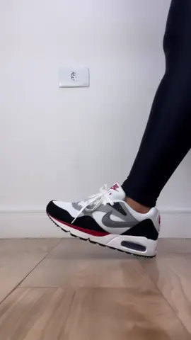 Poxa, maravilhoso demais! AIR MAX CORRELATE 🤌🏼✨ #sneakers #onfeet #fypシ #nikeshoes 