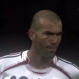 Zizou☠️🇫🇷#zidane #zizou #fyp #imviplol #zidanejuve #zidanefrance #francenationalteam #zidane🇫🇷 #zidaneheadbut 