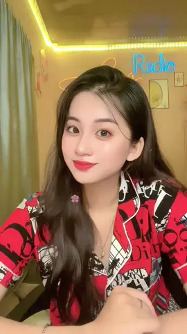 Chúc bạn cuối tuần vui vẻ và hạnh phúc ☺️☺️☺️ #radionhocuaphuong #livingmybestlife #tichcucmoingay 