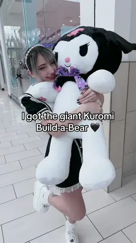 This Kuromi build a bear weighs 50 pounds fr. #kuromi #sanrio #jiraikei #地雷 #地雷系女子 #kawaii 