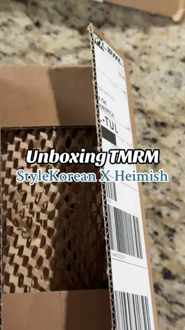 TMRM: Retinol ☀️ vs 🌚 with Hemish Thank you @STYLEKOREAN & @heimish_cosmetic for sending me these goodies. I can't wait to try them.  𝐏𝐫𝐨𝐝𝐮𝐜𝐭𝐬 𝐈𝐧𝐜𝐥𝐮𝐝𝐞𝐝: * Marine Care Retinol For Face Serum * Marine Care Retinol Eye Serum  * Moringa Creamide Hyaluronic Hydrating Cream  * Moringa Ceramide Hyaluronic Acid Hydrating Watery Sunscreen  * Stay tune for reviews. *  #trymereviewme_heimish #trymereviewme #heimish #retinol #skincalming #lotus #irritatedskin #dryskinsolution #skinsoothing #kbeauty #koreanskincare #stylekorean #stylekorean_global
