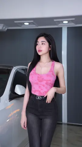 “Khi không sống trong hoàn cảnh của người khác ai nói cũng rất hay, đứa có sẵn ô không bao giờ hiểu được, cái cảm giác của đứa phải gồng mình chạy dưới cơn mưa để đi tìm chỗ trú nó như thế nào!” #MuaTaiTiktokShop #xuhuong #ngocluciestore #xuhuongtiktok #tiktokgiaitri #tiktokshop #salegiuathang #dambodydep 