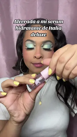 Ya el pobre está vacío no sale nada pero yo le rasco😂😅 #italiadeluxe #mariabottle #gloss 