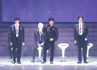 #straykids #kpopfyp #leeserafim #smartleesserafim #changbin #hyunjin #bangchan 