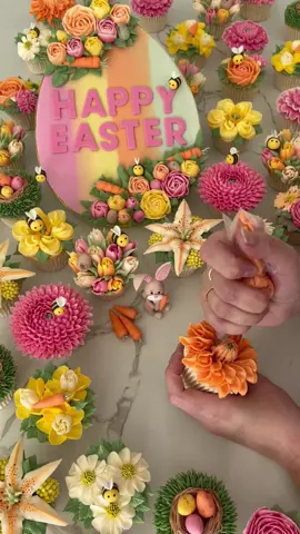 ℍ𝕠𝕡𝕡𝕪 𝔼𝕒𝕤𝕥𝕖𝕣 🥕 Hoppy Easter to all my egg-cellent followers! May your day be egg-stra special, filled with lots of egg-citement and bunny hugs 🐰 #happyeaster  #hoppy  #easter  #eastersunday  #eggs  #weekend  #bankholidayweekend  #cupcakes  #cupcakeinspo  #buttercream  #floralpiping  #flowers  #cakeworld  #spring #springvibes  Fondant plaque and decorations from @caketoppersbyanna  Cupcake sponge, buttercream and floral piping by me 😁
