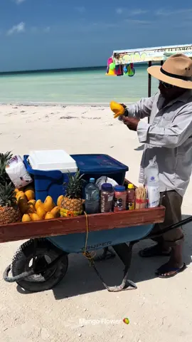 You can’t go to Mexico without trying one of these #mango #holiday #holbox #holboxisland #beach #beacheats #tajin #picante 