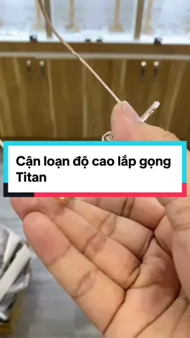 Cận loạn thị lắp vào gọng kim loại titan là 1 lựa chọn khá hay với team cận thị độ cao #namvietoptical #kinhmatnamviet #kínhmắt #kinhcan #cận #canthi #optical #loanthi #mắt #eyes 