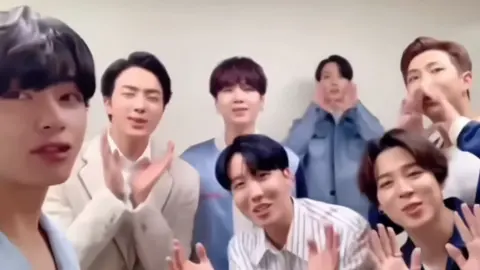 @minhdayy19 🎂 'BTS singing happy birthday for ARMY' 🥳💜 & happy birthday to those who have a birthday today 🥳🥳 #bts #arny #btsarmy #bangtan #rm #jin #suga #jhope #jimin #v #jungkook #bangtanboys #btssinginghappybirthday 