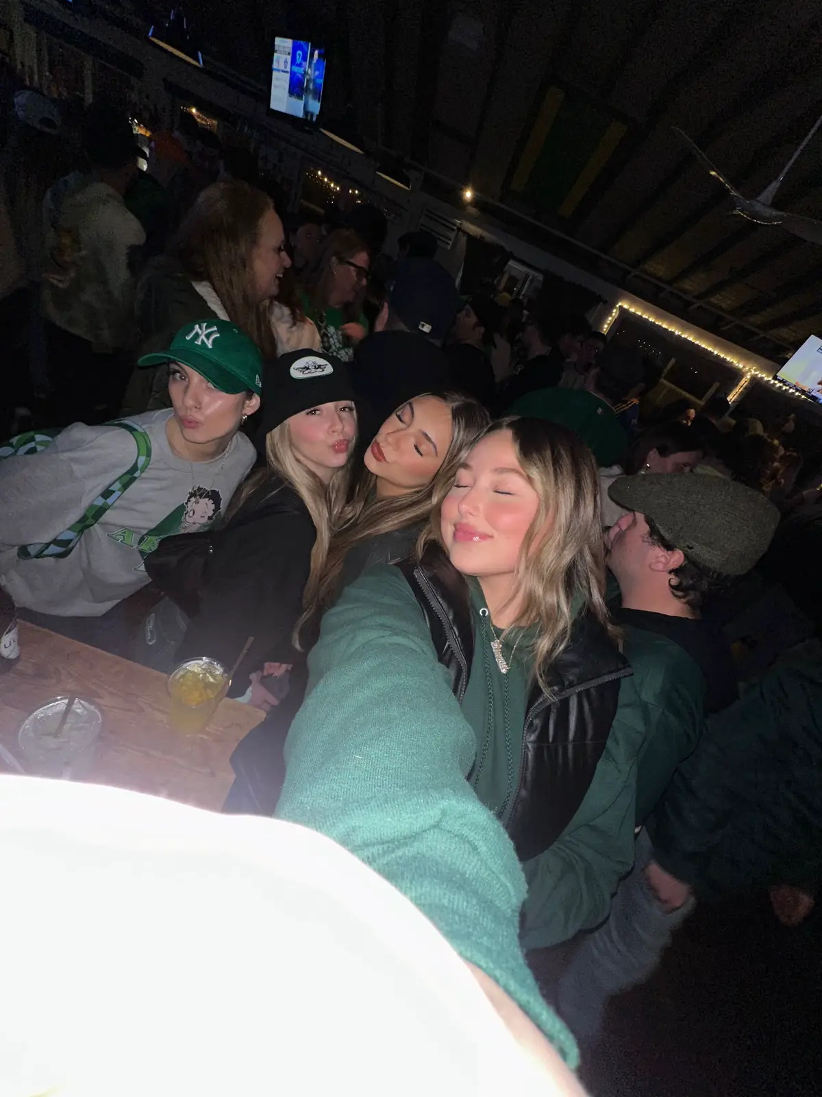life is good🤭🤭 #nyc #saintpatricksday #fyp #marchdump #march #friends #life 