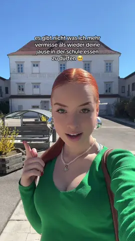 markiert mal eure sitznachbarin und schreibt, ob ihr auch immer ihre jause esst?!😂🤝 #fy #fyp #girlssupportgirls #fürdich #foryoupage #viral #fypシ #foryou #ginger 