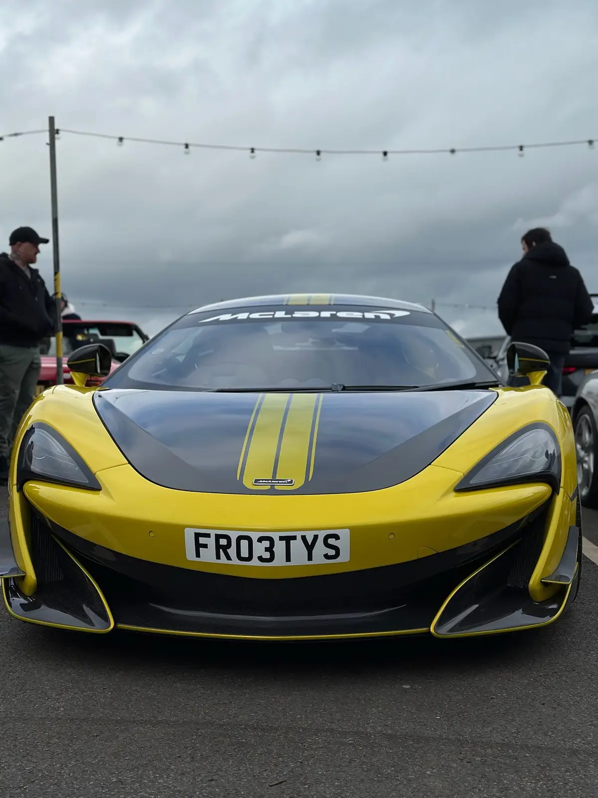 Got to love a McLaren, definitely underatted supercars🫣 #ukcarscene #carsoftiktok #carspotting #carsandcoffee #showcar #supercar #supercarstiktok #supercarstiktok #supercarsoflondon #mclaren #mclaren600lt #racecar #performancecar #carphotography #automotivephotography 