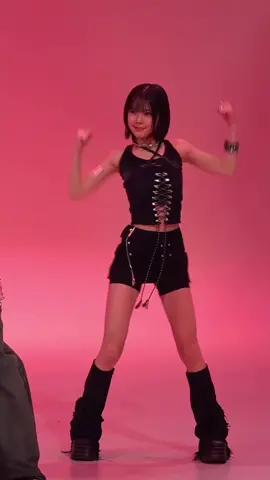 kotoko superwoman studio choom fancam!! #kotoko #unis #superwoman #superwomanunis #fancam #studiochoom #idol #kpopidol #_kotokat 