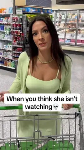 Girls are alaways watching🙈🤣 #wife #shopping #fyp 