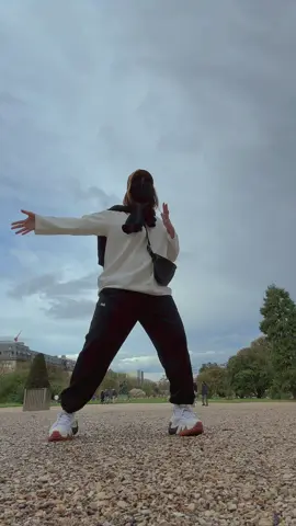 bigat na ng katawan 😂 #paris #fypp #foryoupage #fypシ #paristiktokers #dollyedz7 #viralvideo #foryou #trending #ofw 