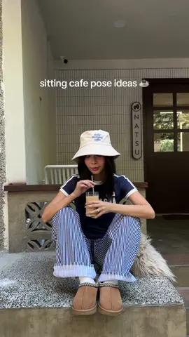 Cafe pose ideas: sitting version ☕️