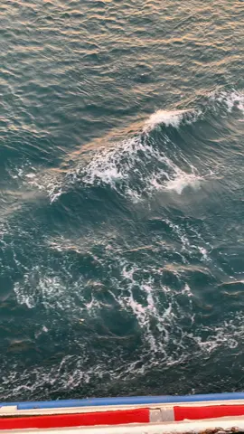 “kepadamu dulu aku jatuh cinta” 🥺🤏 #fypage #moost? 