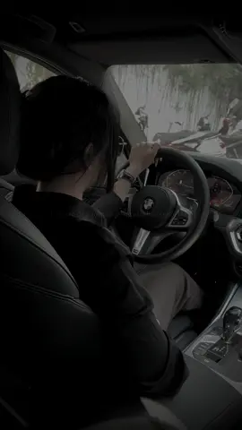 Em không mạnh mẽ nhưng em có thể tự lau nước mắt mỗi khi đêm về , vẫn cười tươi sau mỗi lần khóc sưng cả mắt và vẫn tự có thể an ủi bản thân sau mỗi lần tổn thương mà không một lời than vãn ....Nhưng em vẫn chỉ là một người con gái đang trưởng thành thôi mà #fyp 