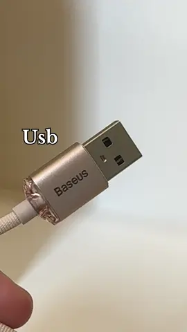 Kamu lagi butuh kabel iphone dengan kualitas terbaik ? Baseus punya solusinya ni! Dengan cable crystal dengan port Usb to Lightning 😍  #baseus #baseusindonesia #baseusflagship #baseusflagshipstore #fyp #cable #cableiphone 