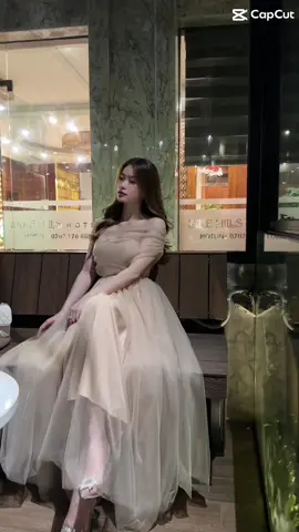 Hôm nay mưa phủ bay…🌧️🖤#outfit #body #vayxinh #xuhuong #lananh1602 #trend 