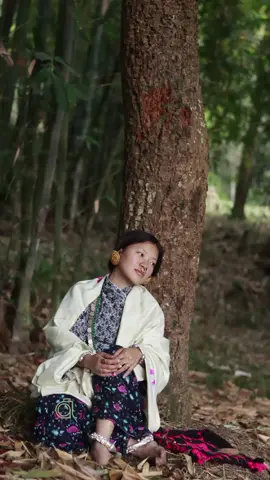 chiso chiso mausam ma #khamburaidress #khambuartteam #khamburai #indgenousrai #kiratraiornaments  #kiratraiculture 