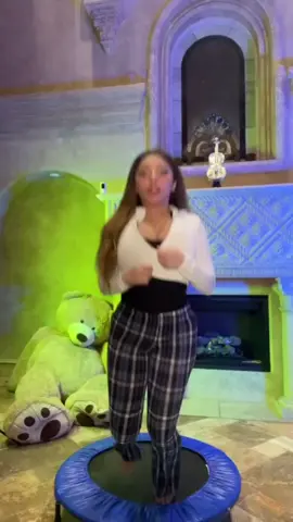 Yo digo que el brinco salio mal, hazlo tea vez 😂 #katianakay #viralvideo #justforfun #funny #funvideo #cutegirlsonly #sexygirlsss #trending #gorgeousgorgeousgirls 