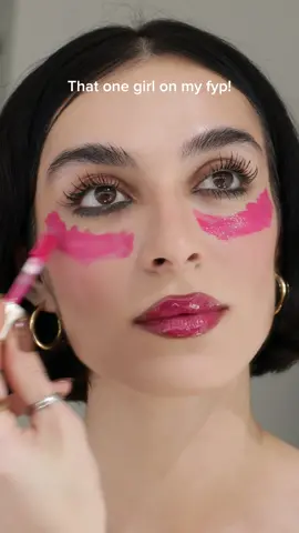 We absolutely love pink🩷 but I tried it and there is no way that this works … #fyp #pinkundereyetrend 
