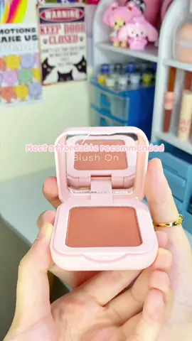 49 pesos only! They have a good shades check the yellow basket!🥹🛍️ #colourgeometry #lameila #lameilamakeup #BlushOn #makeup #foryou #fyp #fypシ 