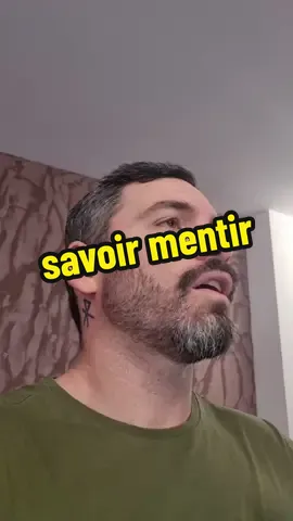Compliqué de mentir quoi #sketch #pourtoipage #pourtoipage #humour #couple #parent #mensonge #complicité  #mentir #relation #humour #blague #viral #sketch #rigolo 